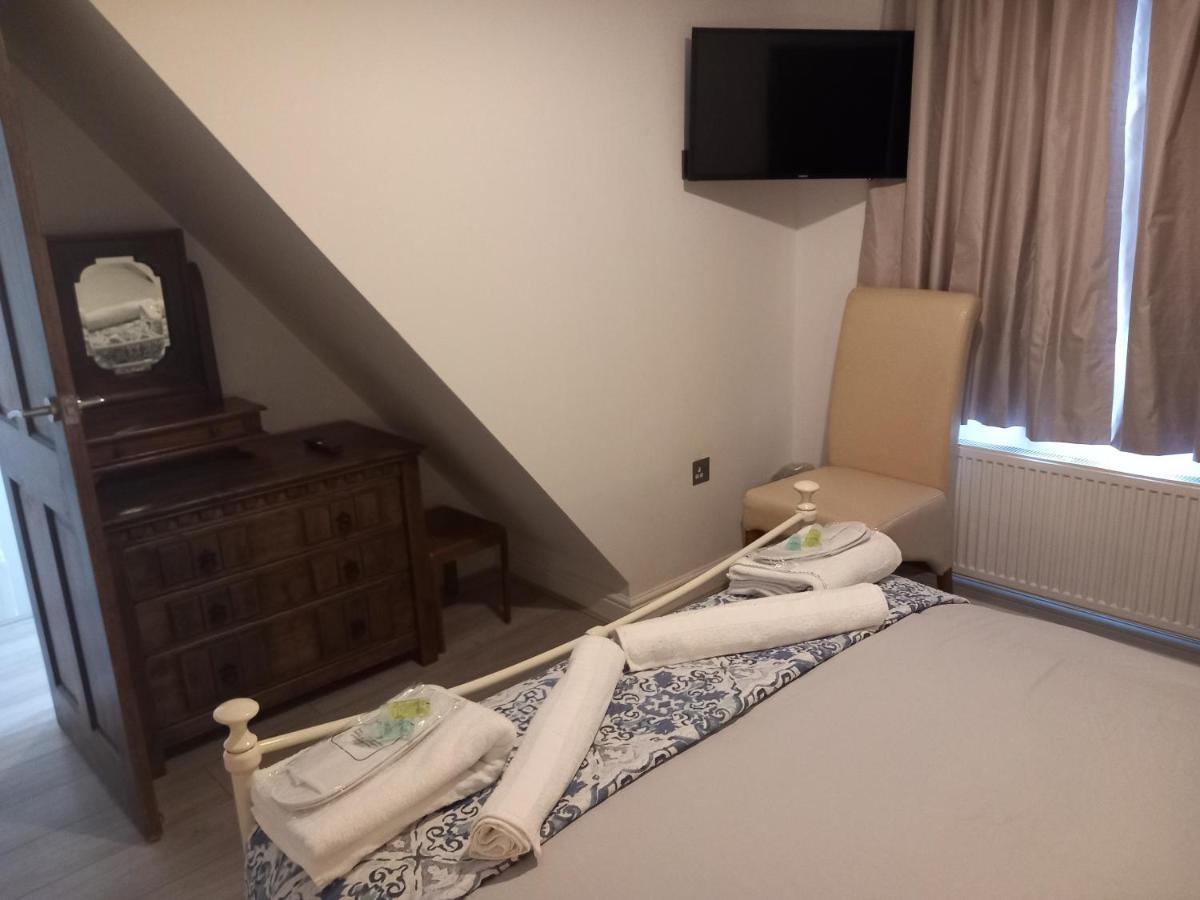 Luxury Holiday Home, Near Beach ساوثيند أون سي المظهر الخارجي الصورة